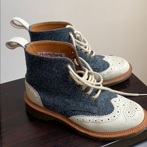 Dr. Martens women tweed leather boots size 6.5